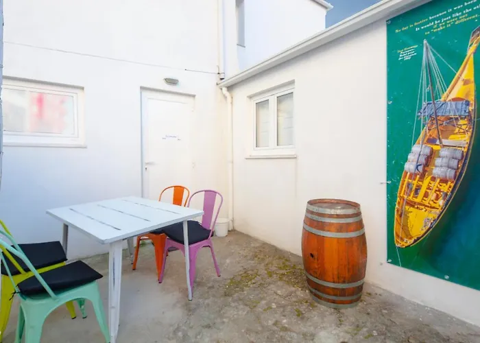 Private House Only For 145 - 8min Historiccenter شقة