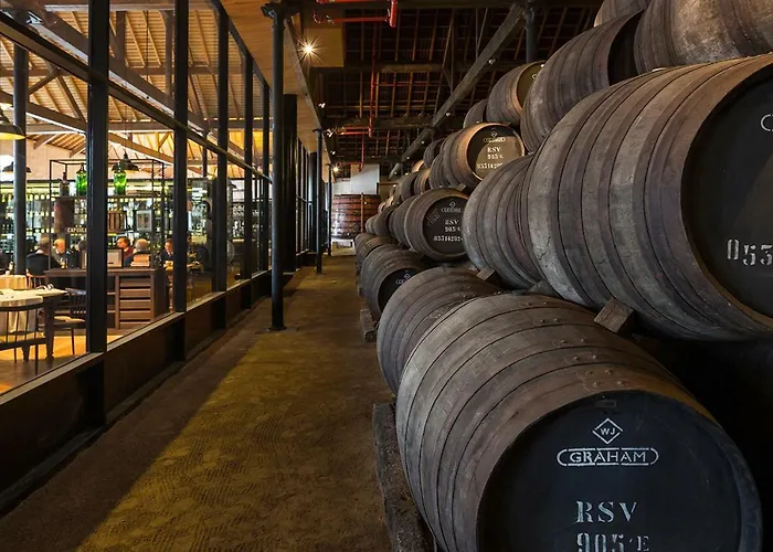 Private House Only For 145 - 8min Historiccenter شقة *